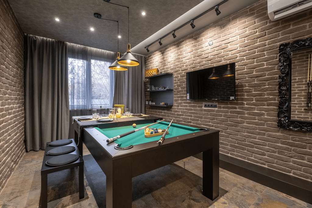 апартамент с билярдна маса